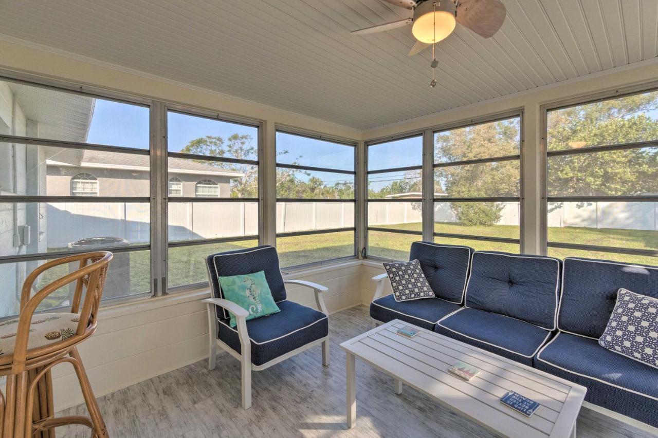 Holiday home With Fire Pit And Grill 2 Mi To Beach!