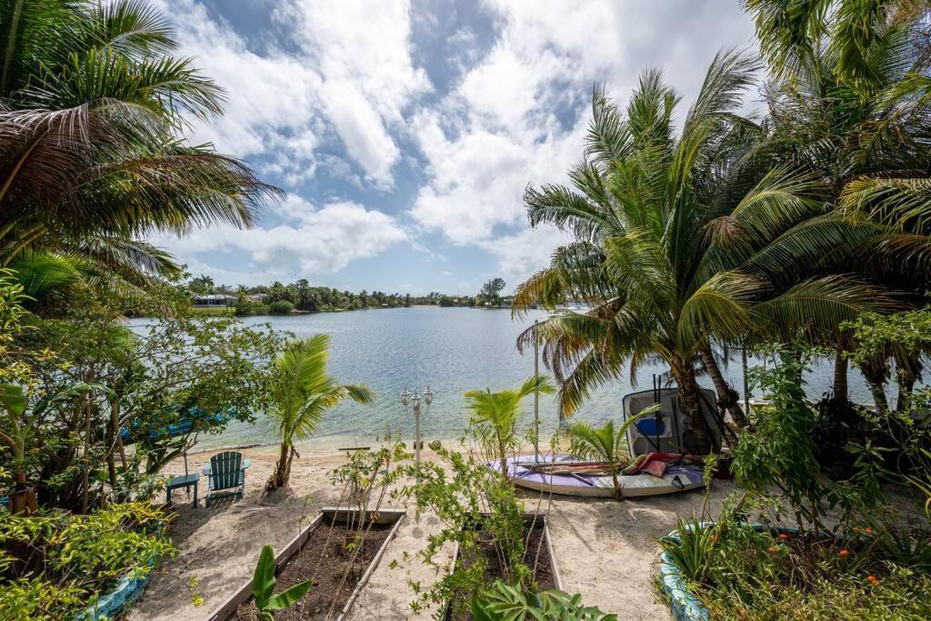 Lakefront Duplex With Pool Between Miami & Florida Keys 4 Bedroom 2 Bathroom