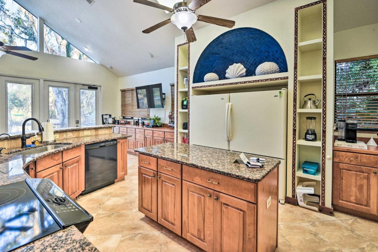 Riverfront With Pool, Near Daytona!