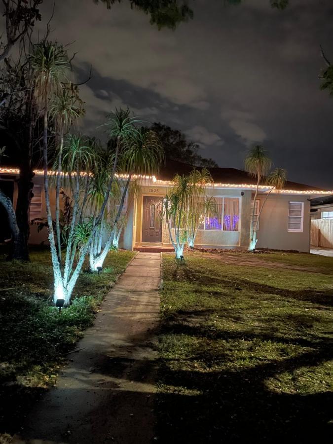 Crest House * Clearwater