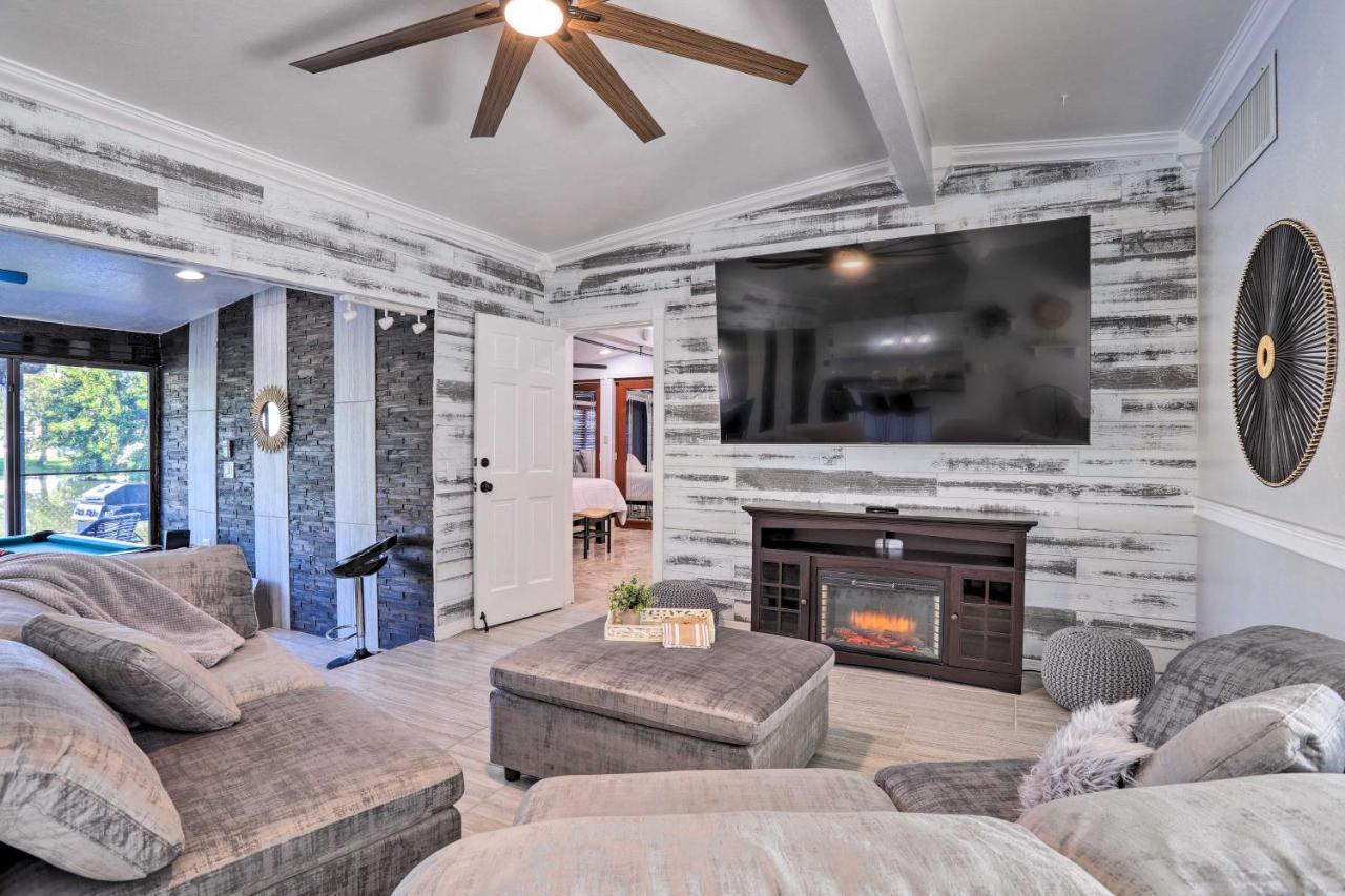 Modern With Patio, 3 Mi To Beach!