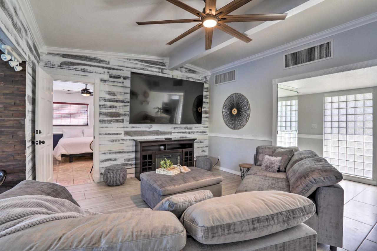 Holiday home Modern With Patio, 3 Mi To Beach!