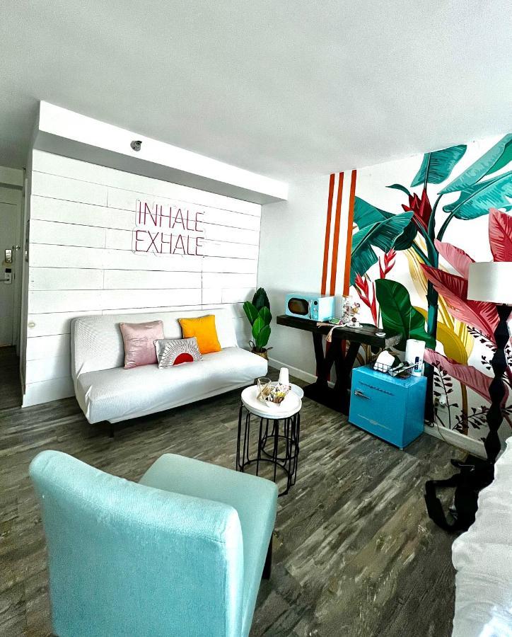 Beachfront Daytona Apartment *