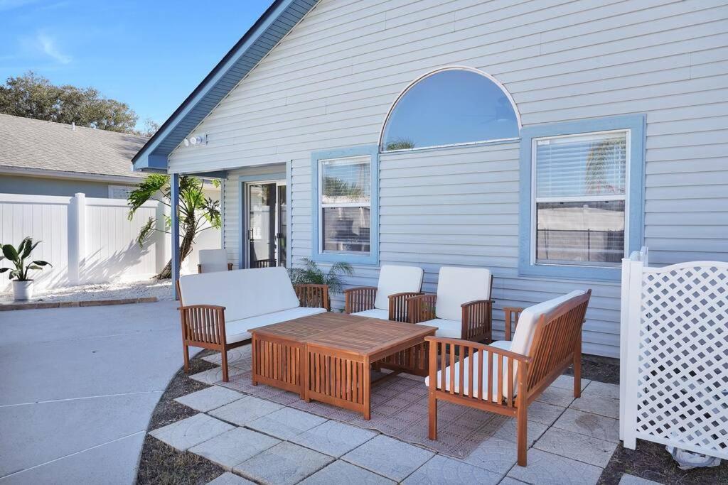 Jax Luxury Oasis W/ Private Pool/jacuzzi Tub Villa Jacksonville Beach