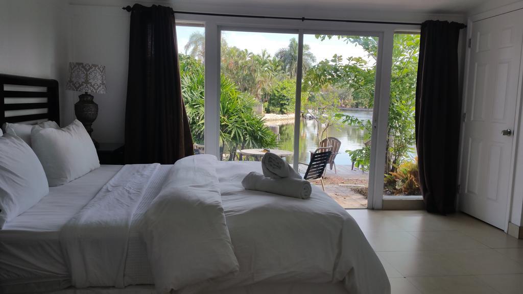 The Cabanas Guesthouse & Spa - Gay Resort Catering To Gay Men Resort 4*
