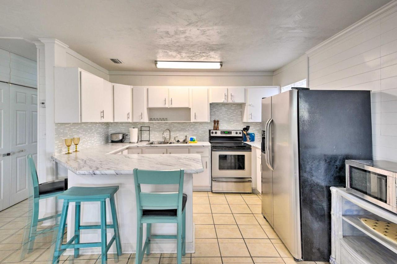 Ormond Retreat With Deck - Steps To Ocean!