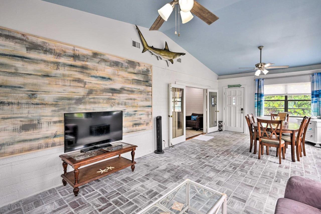Holiday home Ormond Retreat With Deck - Steps To Ocean! *