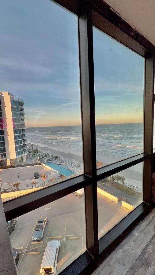 Beachfront Daytona Apartment