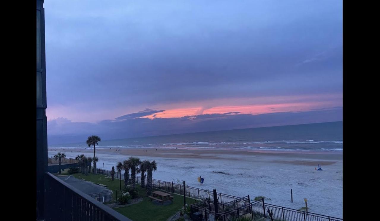 Beachfront Daytona *