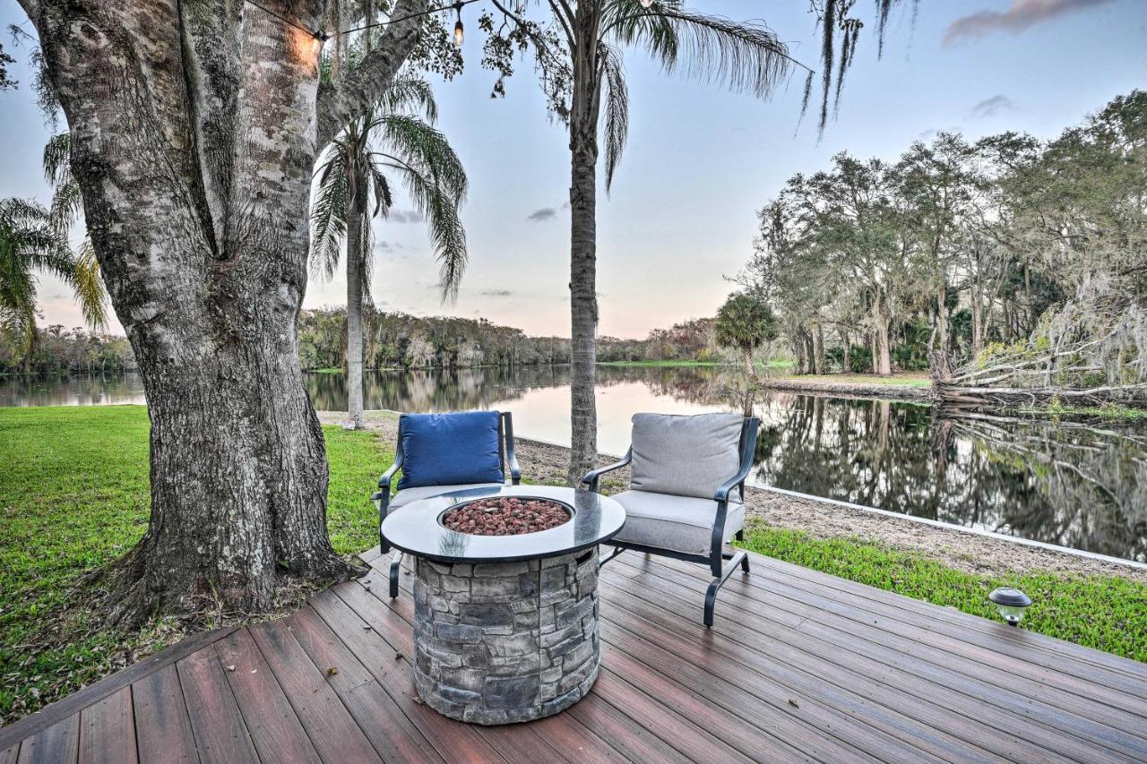 Riverfront With Pool, Near Daytona! Holiday home DeLand