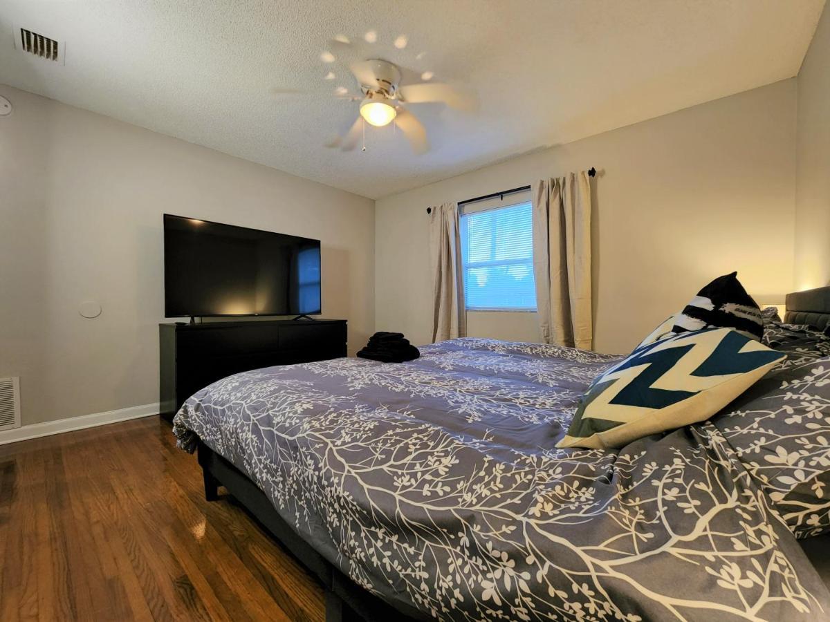 King Bed 2bed1bath Sleeps 5 Close To Town Center Downtown Beach Mayo Clinic New Holiday home *