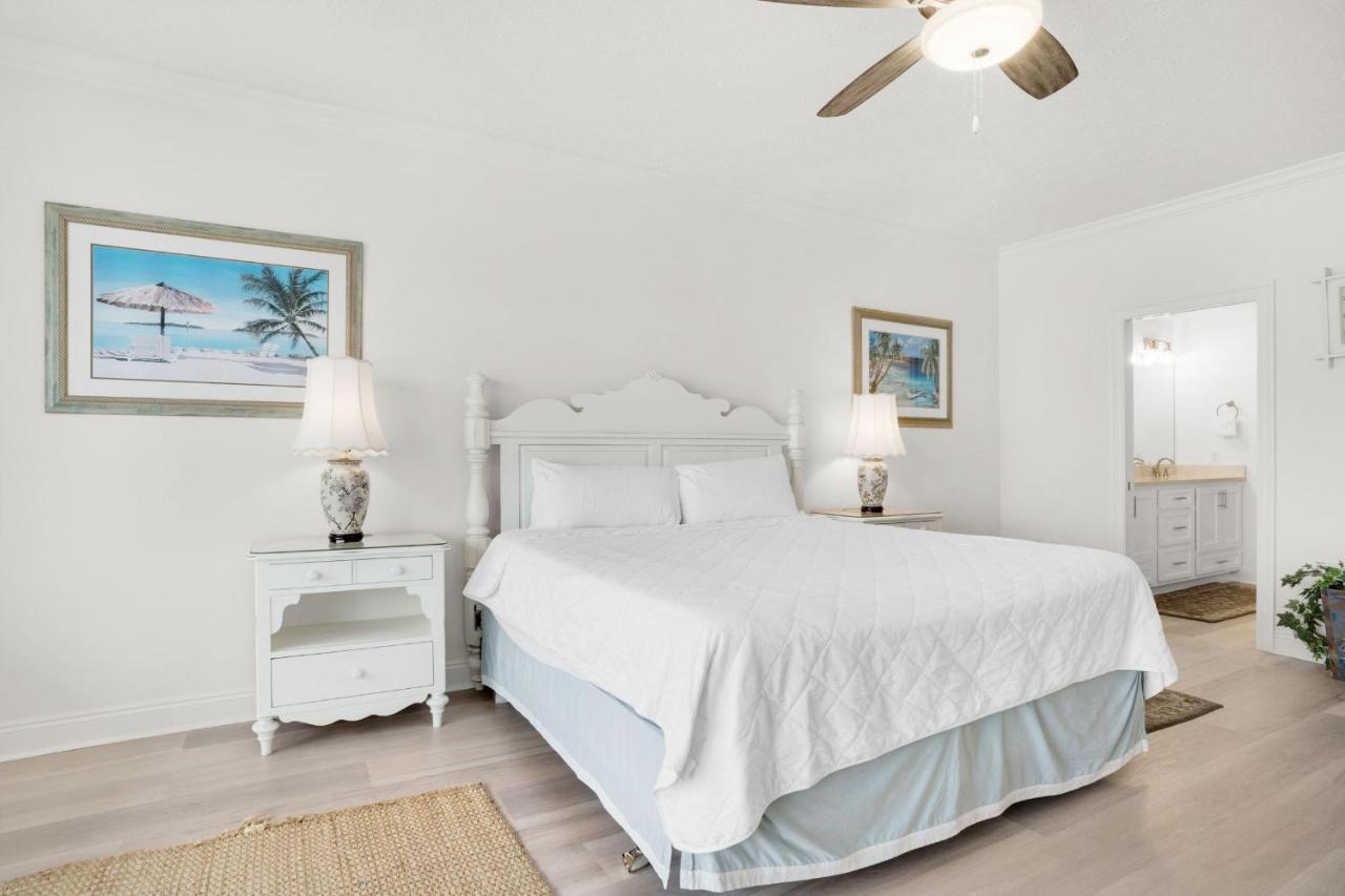 Holiday home Hidden Dunes 405
