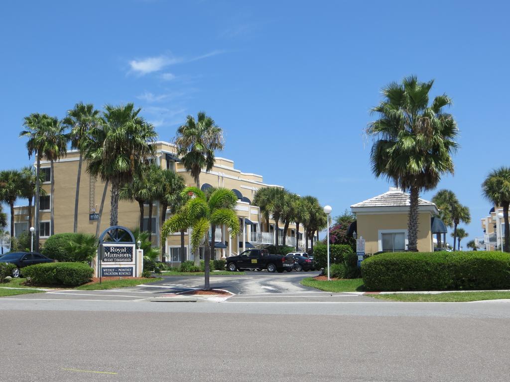 Royal Mansions 3*