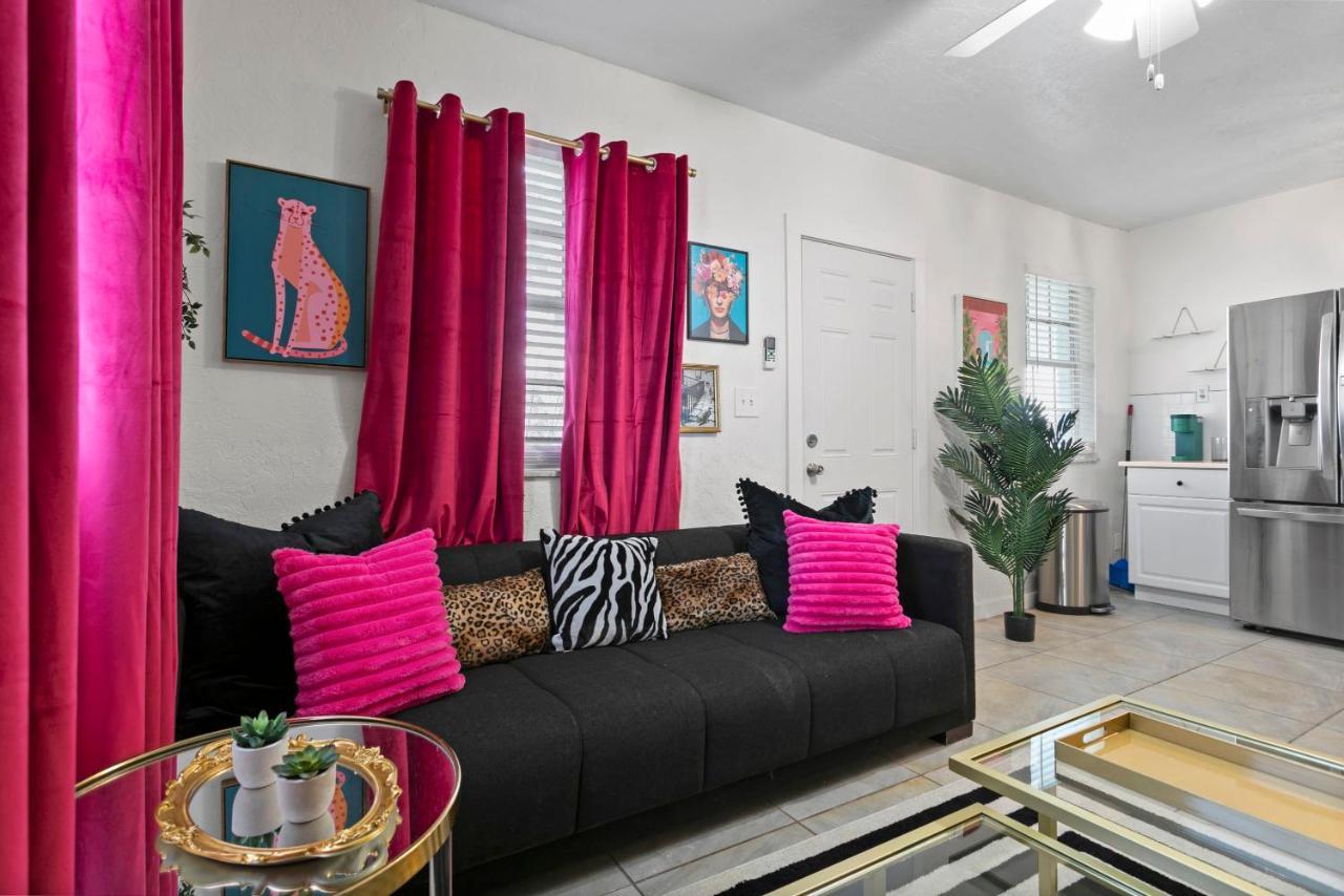 Bayside Safari 1bed 1 Bath Apartment *