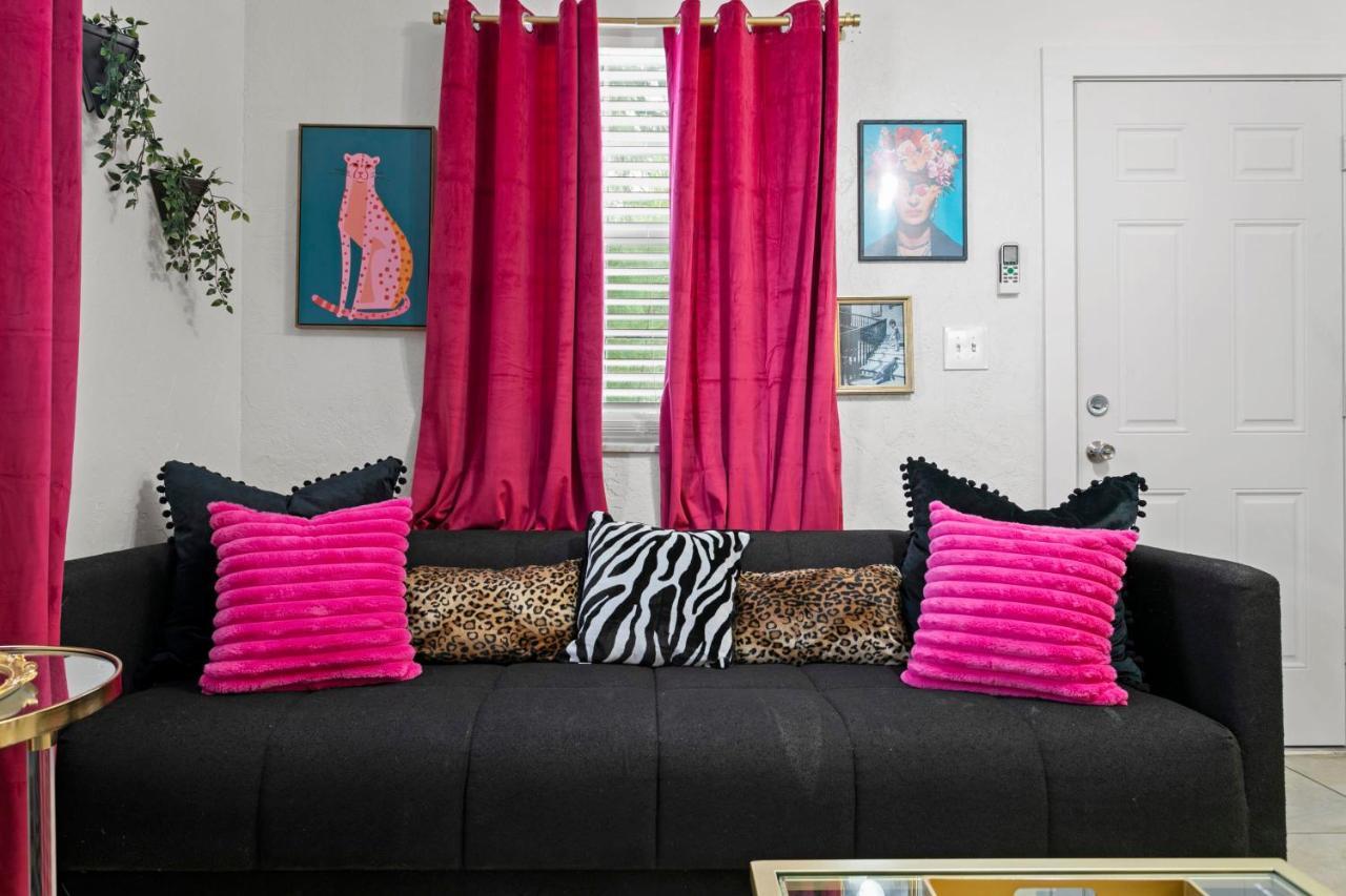 Bayside Safari 1bed 1 Bath Apartment