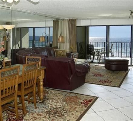 Sterling Huntington By The Sea Resort 3*
