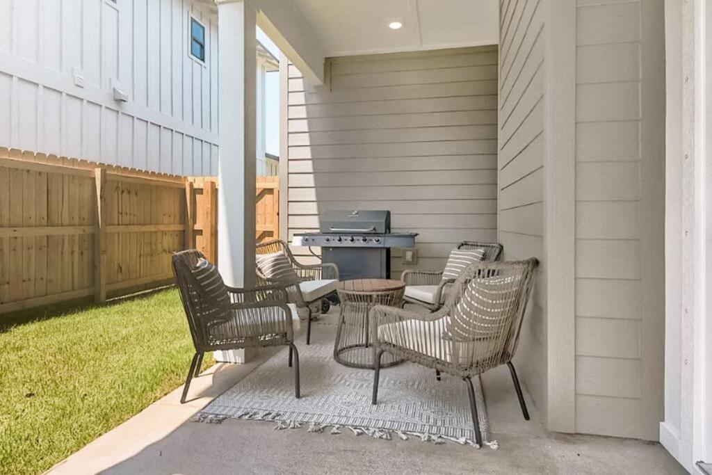 Luxury Family On Bay W/ Pool 2 Miles To Beach * Pensacola