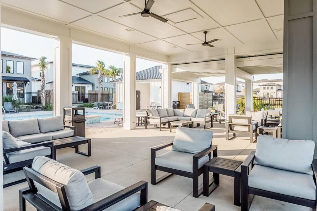 Luxury Family On Bay W/ Pool 2 Miles To Beach *