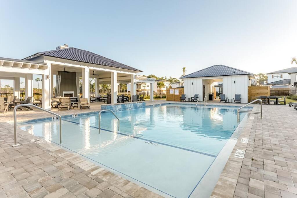Villa Luxury Family On Bay W/ Pool 2 Miles To Beach *