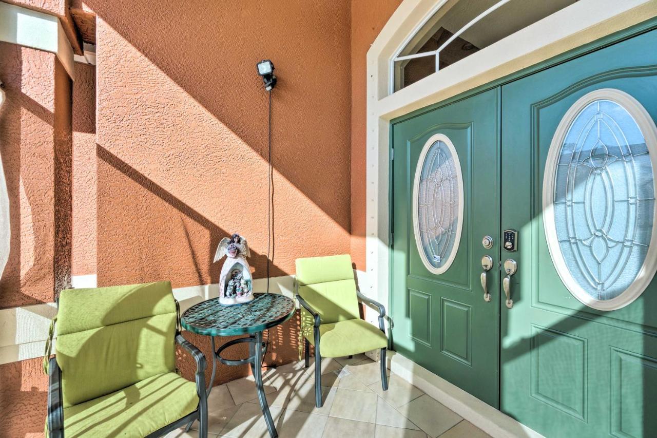 Holiday home Spacious With Lanai!