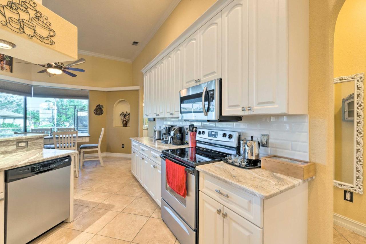 Spacious With Lanai! Holiday home Port Charlotte