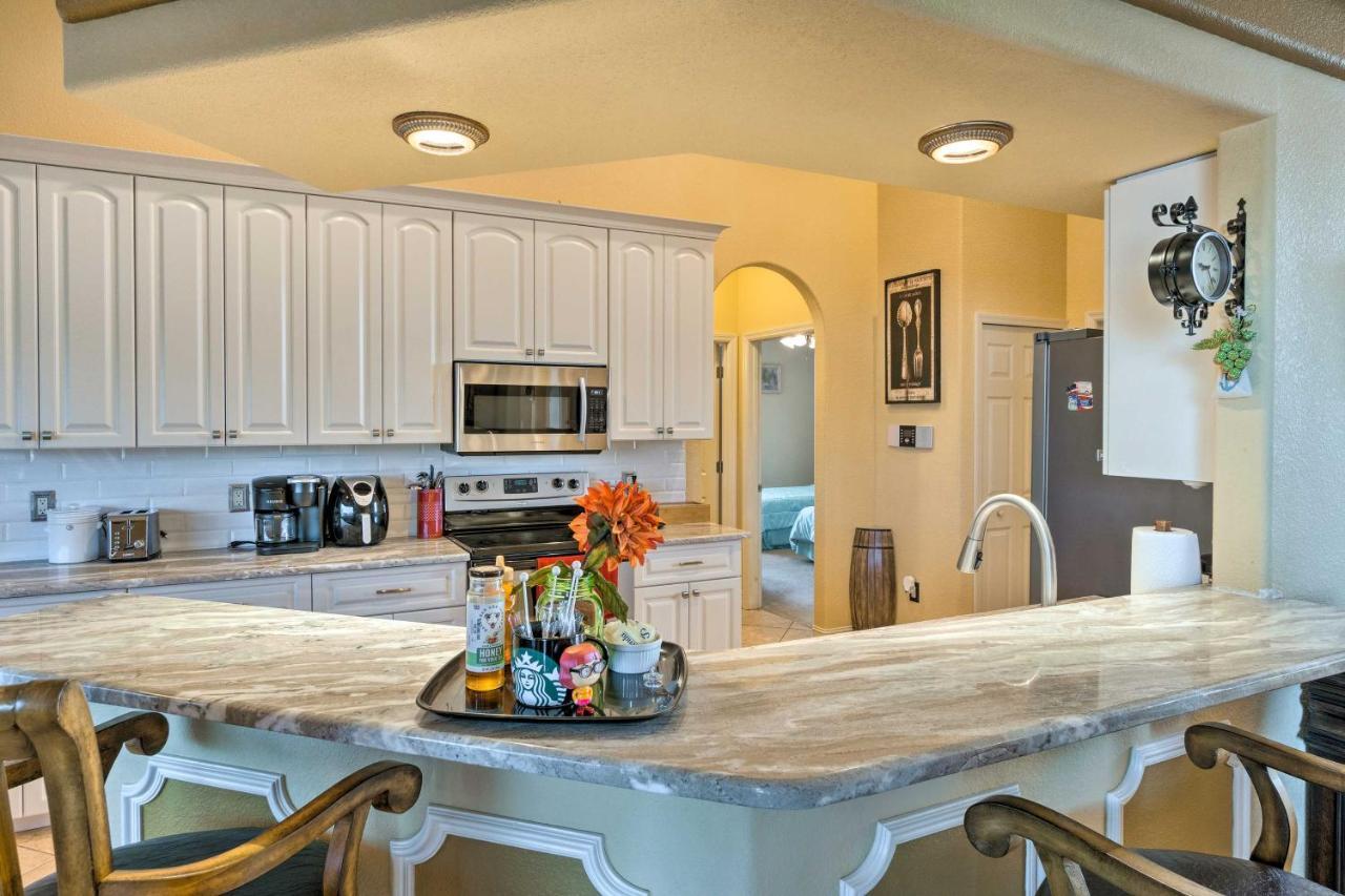 Spacious With Lanai! Holiday home *