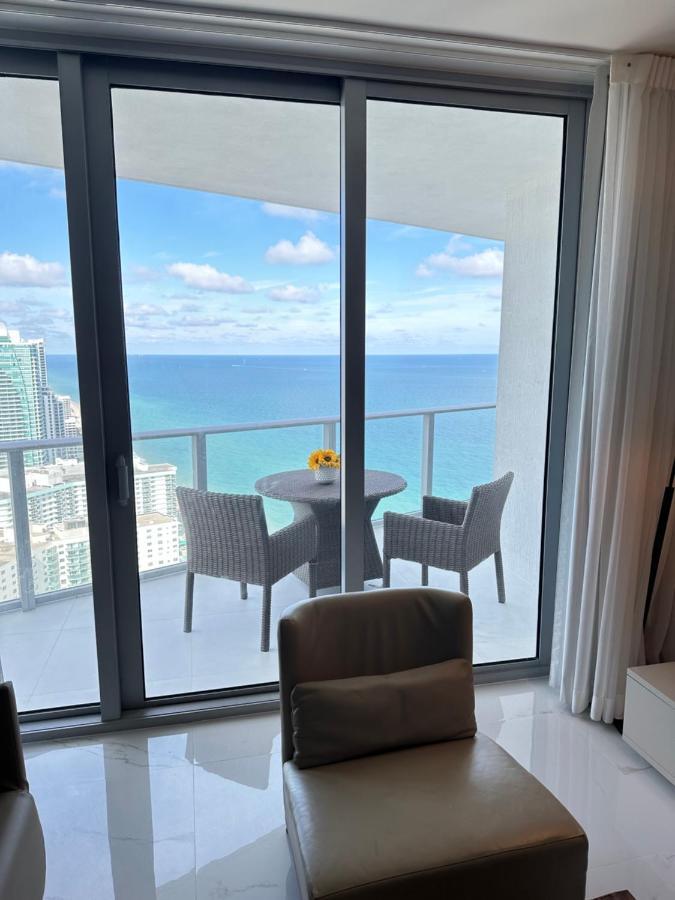 Lyfe Oceanview Luxury 2 Bedroom Unit *