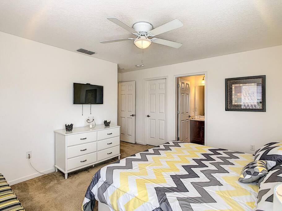Villa Area Pool - 6br/4.5ba - 12 Guests