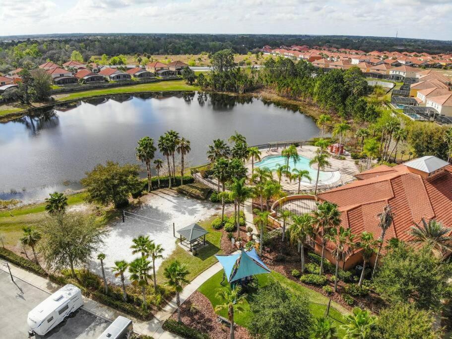 Area Pool - 6br/4.5ba - 12 Guests Villa