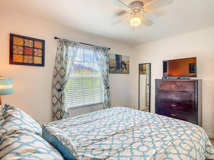 Area Pool - 6br/4.5ba - 12 Guests