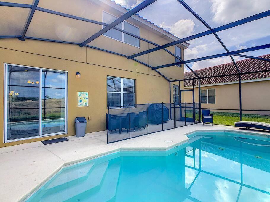 Area Pool - 6br/4.5ba - 12 Guests