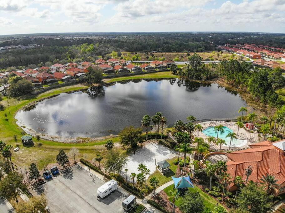 Area Pool - 6br/4.5ba - 12 Guests * Davenport