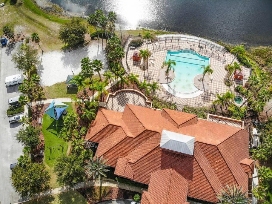 Area Pool - 6br/4.5ba - 12 Guests Villa *