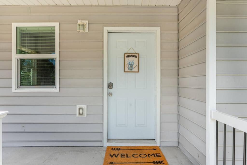 Stylish 2 Bedroom Close 2 Dtown, Nas, And Bch *