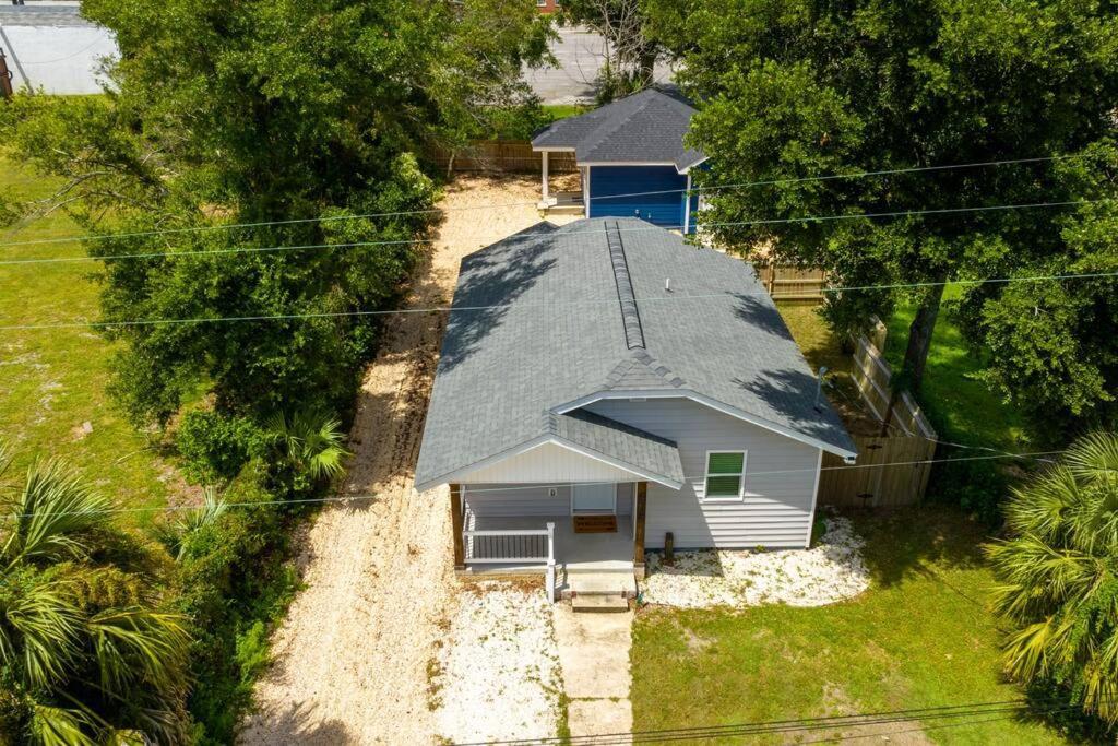 Stylish 2 Bedroom Close 2 Dtown, Nas, And Bch Holiday home