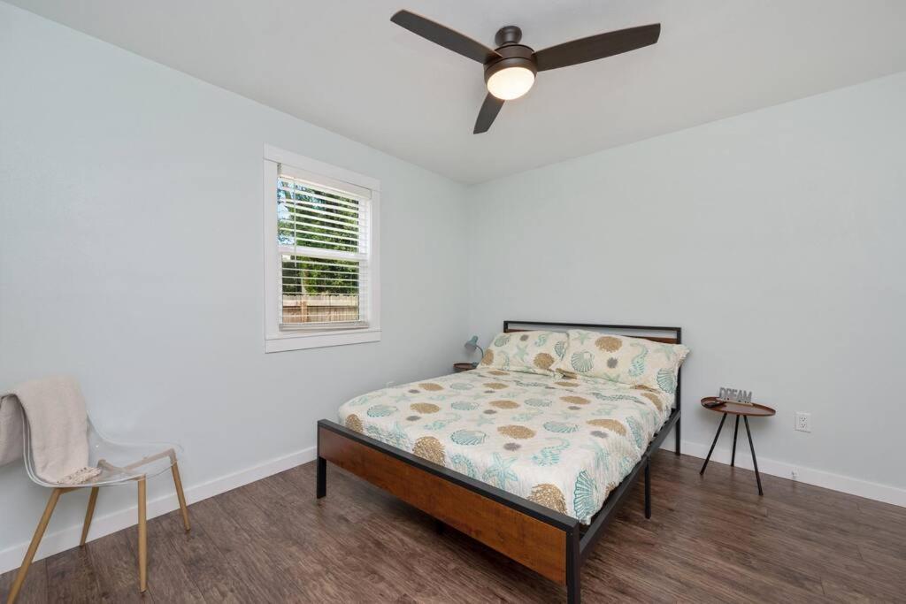 Stylish 2 Bedroom Close 2 Dtown, Nas, And Bch Holiday home *