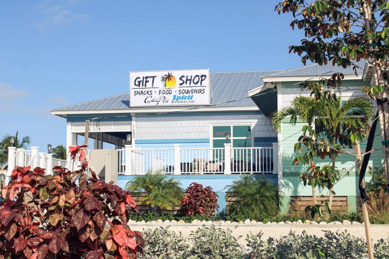 Captain Pip's Marina & Hideaway Resort