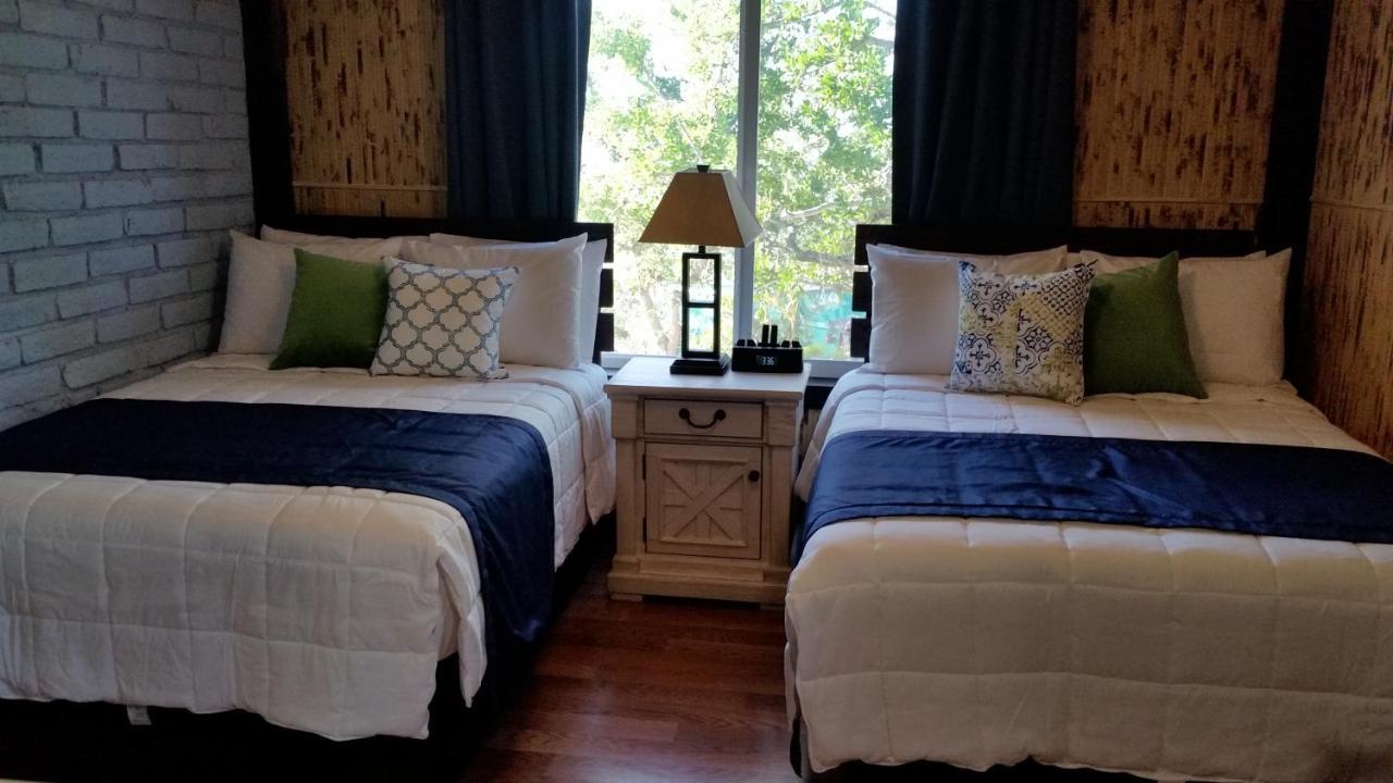 Captain Pip's Marina & Hideaway Resort Marathon
