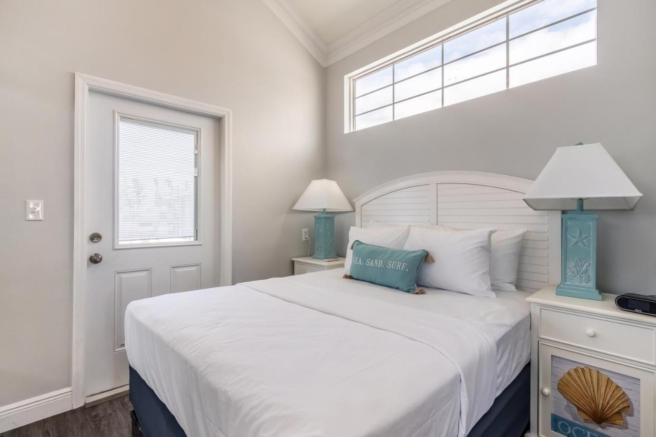 Fiesta Key Rv Waterfront 33 Layton