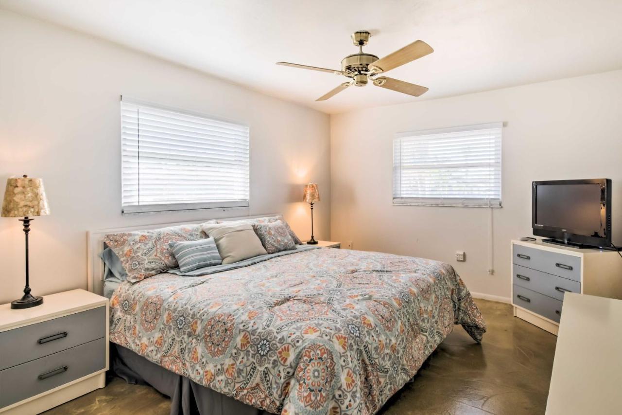 Holiday home Breezy With Pool - Walk To Beach!
