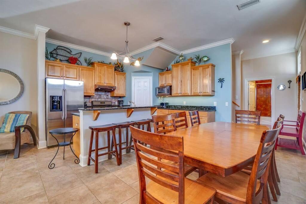 Holiday home Amzg Gulf View,4 Bd/3.5 Bath Home, Pvt Heated Pool