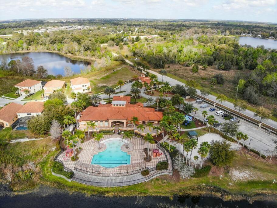Villa Area Pool - 6br/4.5ba - 12 Guests Davenport
