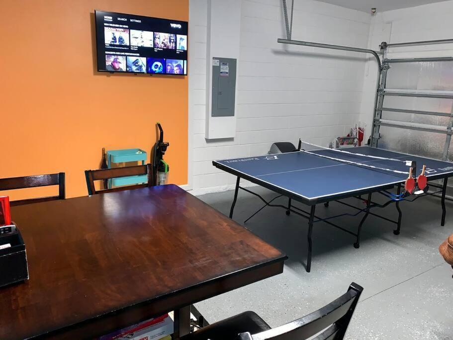 Area Pool - 6br/4.5ba - 12 Guests Davenport