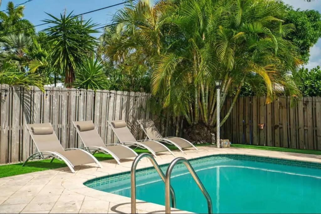 4k Sqft Heated Pool Villa *