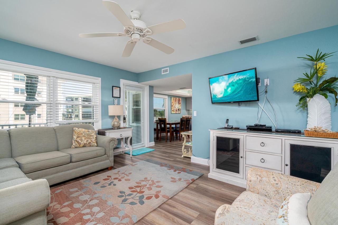Holiday home -warm Sands- Fantastic Gulf Front Duplex! Fort Myers Beach