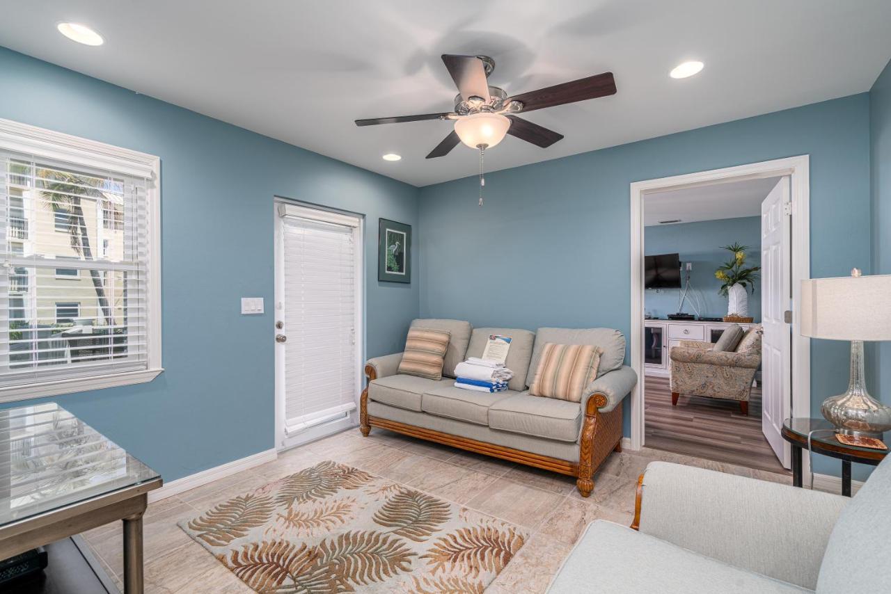 -warm Sands- Fantastic Gulf Front Duplex!