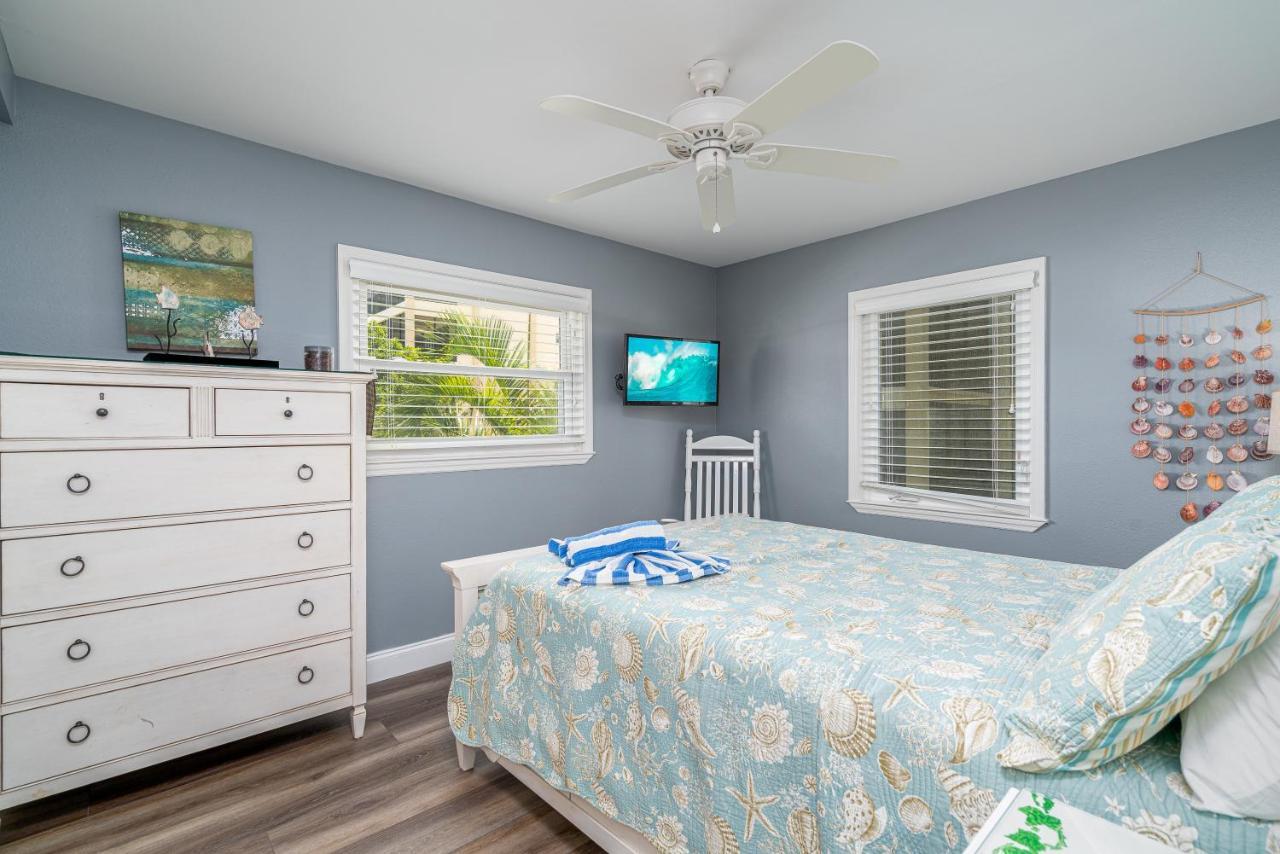 Holiday home -warm Sands- Fantastic Gulf Front Duplex! Fort Myers Beach