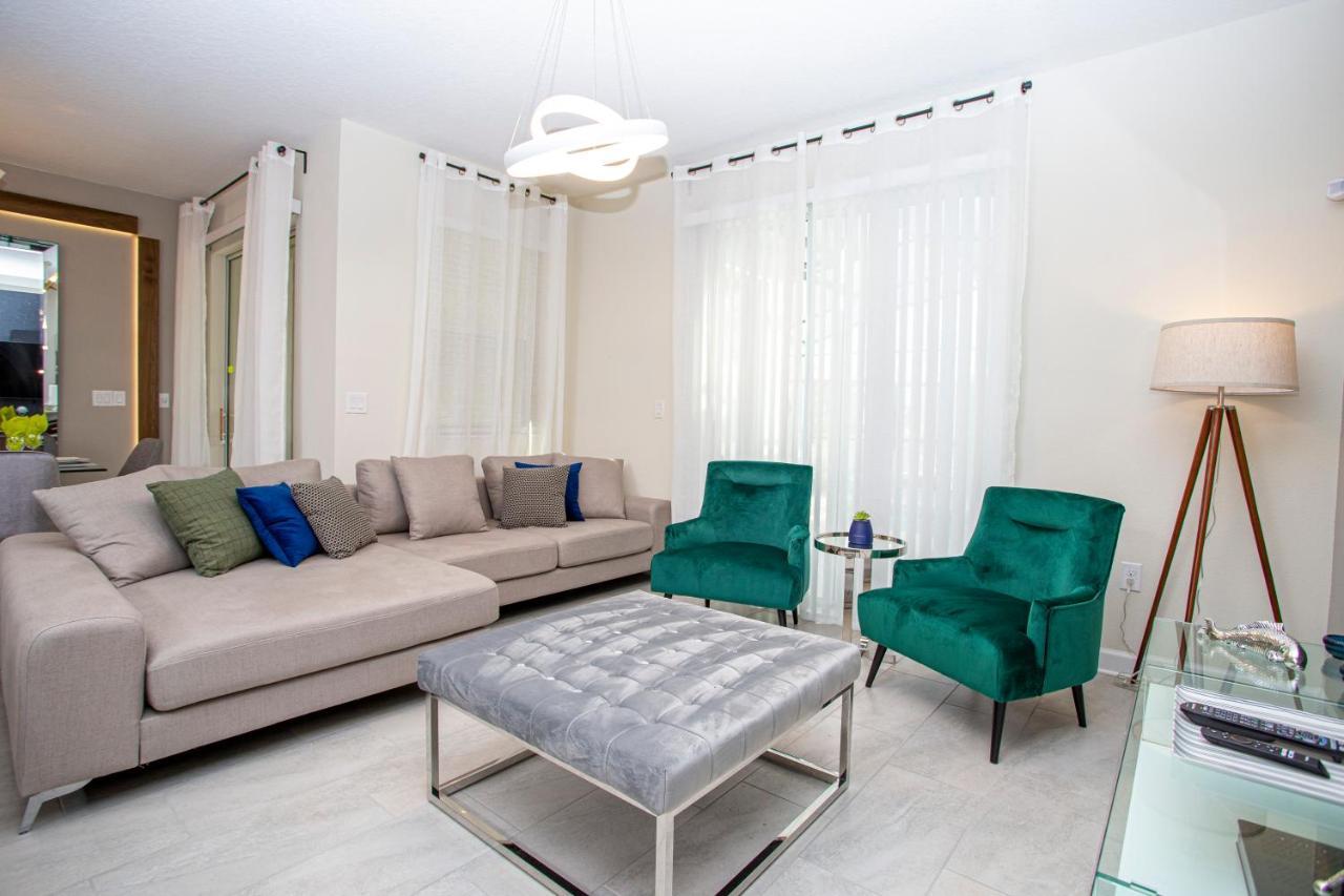 Holiday home Gorgeous 4 Bedroom W/ Pool Close To 4836