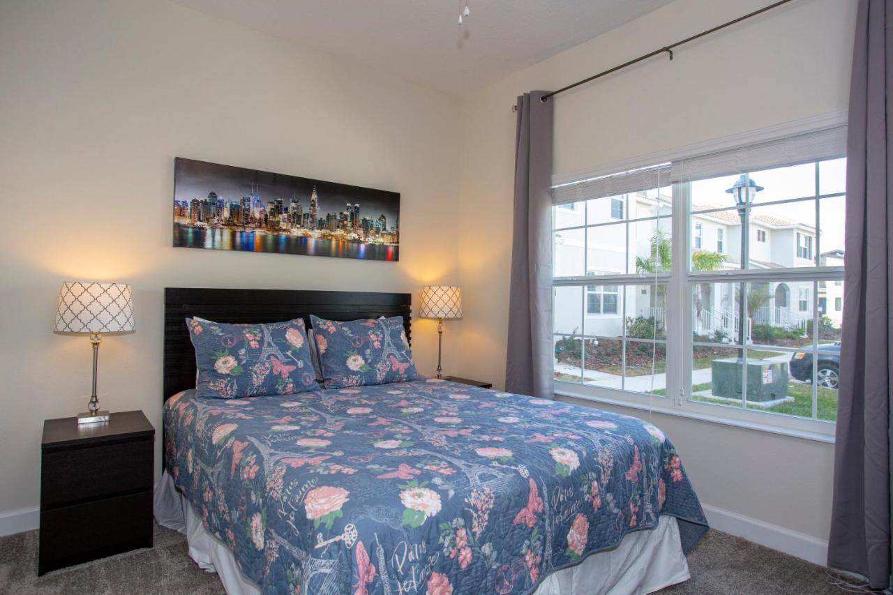 Stunning 5 Bd W/ Pool Close To 4822 Kissimmee