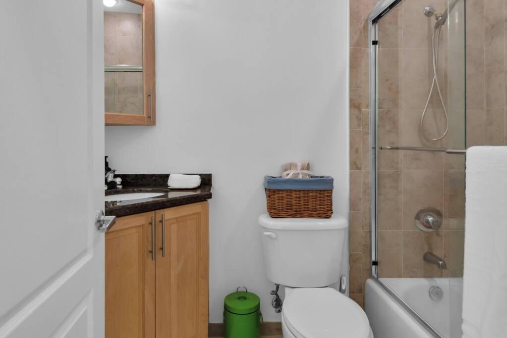 Peaceful Hideaway Half Mile To Pet Friendly * Lake Worth Beach